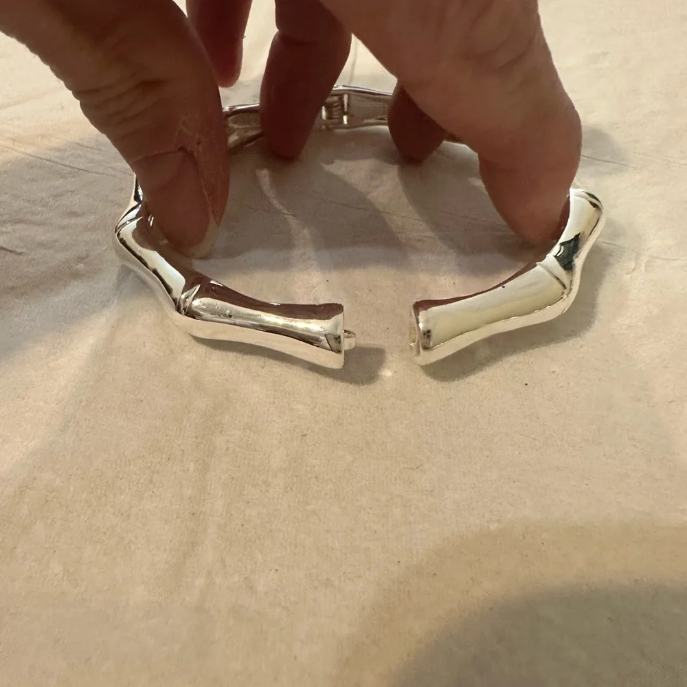 TOMMY BAHAMA SILVER TONE BAMBOO BANGLE BRACELET‎ NWOT